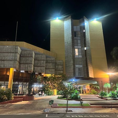 Sumatra Hotel E Centro De Convencoes Лондрина Экстерьер фото
