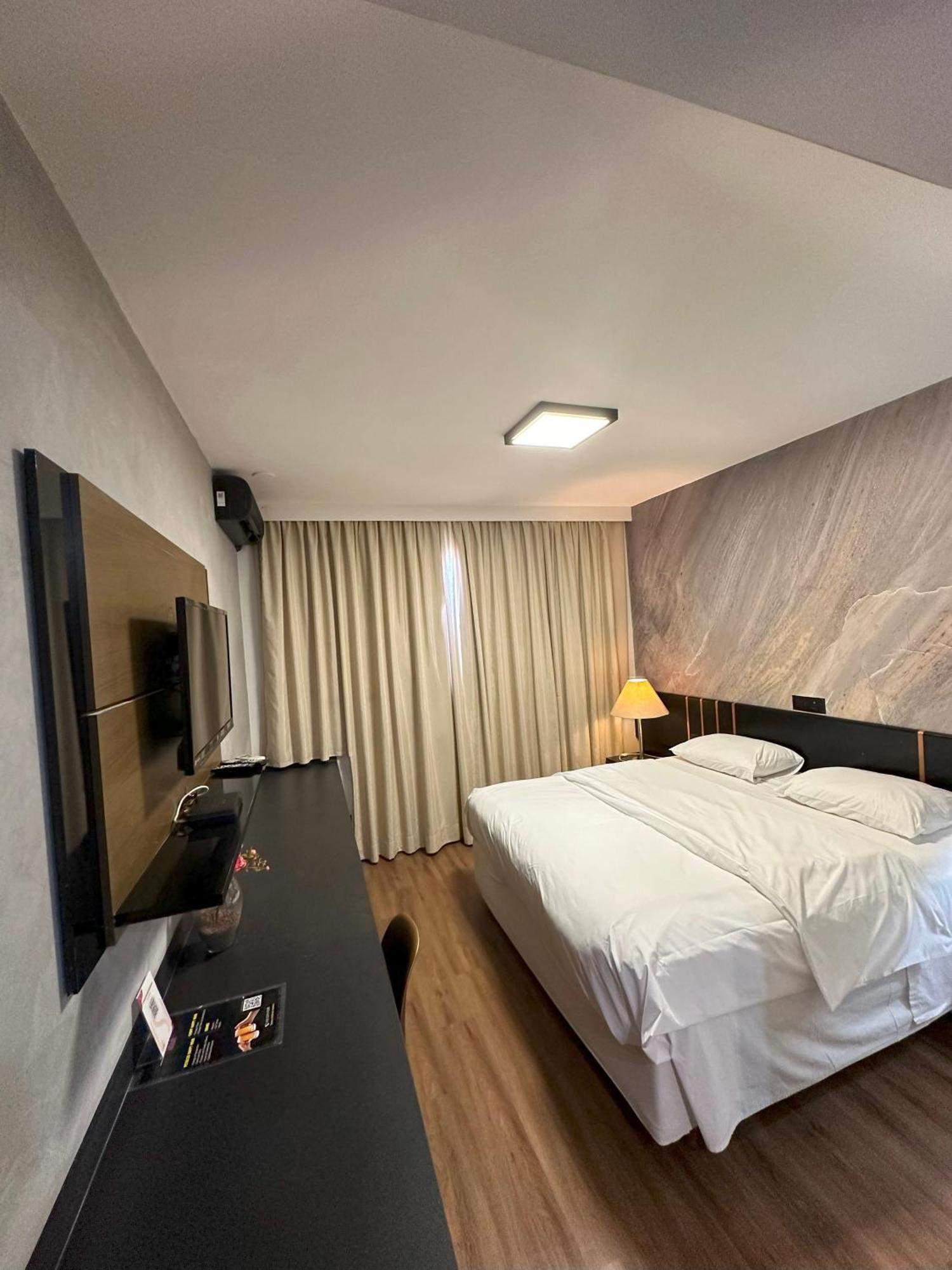 Sumatra Hotel E Centro De Convencoes Лондрина Экстерьер фото