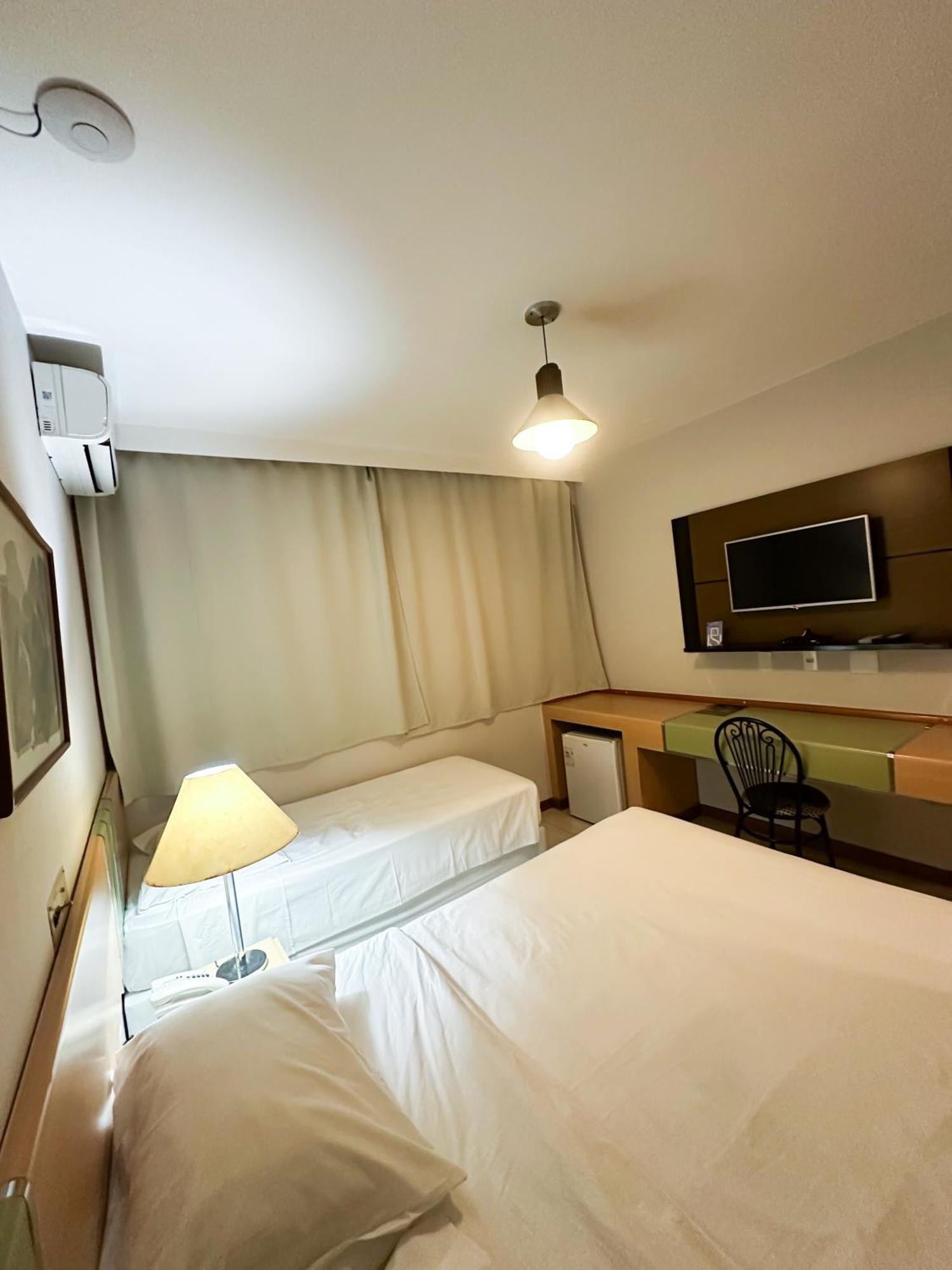 Sumatra Hotel E Centro De Convencoes Лондрина Экстерьер фото